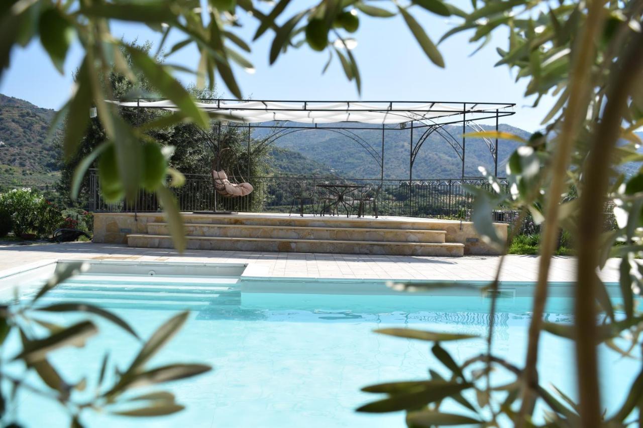 Taormina Villa Ibiscus Alcantara Gaggi Exteriér fotografie