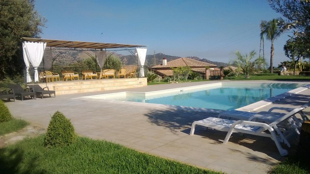 Taormina Villa Ibiscus Alcantara Gaggi Pokoj fotografie